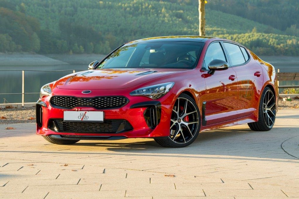 Giacuzzo Air Intake vorne links in ABS Schwarz Gl.