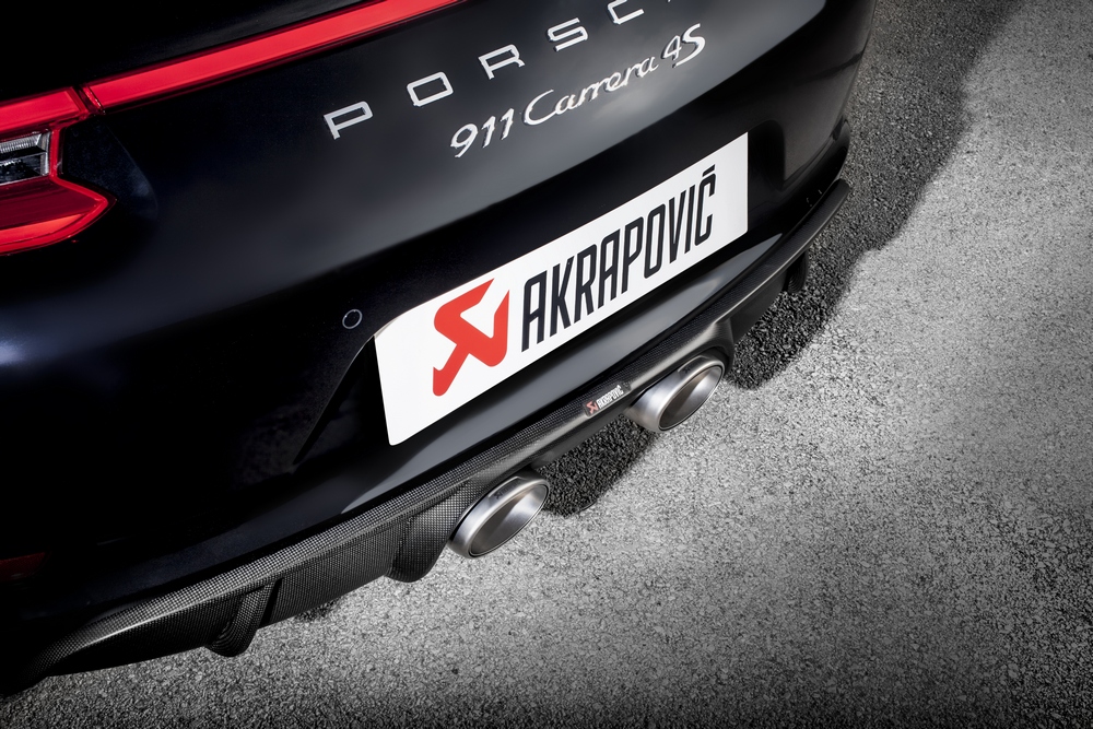 AKRAPOVIČ Slip-On(Titan) OE Nicht-Sport-AGA(ECE) AKRAPOVIČ Slip-On(Titan) OE Nicht-Sport-AGA(ECE)
