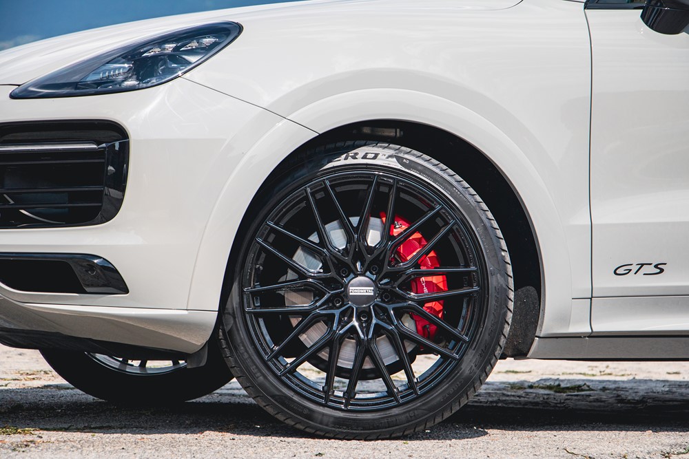 Fondmetal CRATOS Felge glossy black