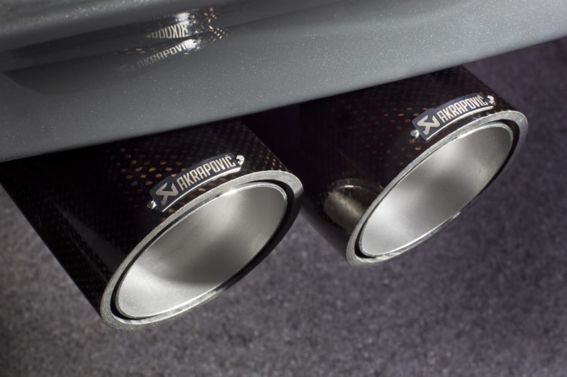 AKRAPOVIC Endrohr Set (Carbon)