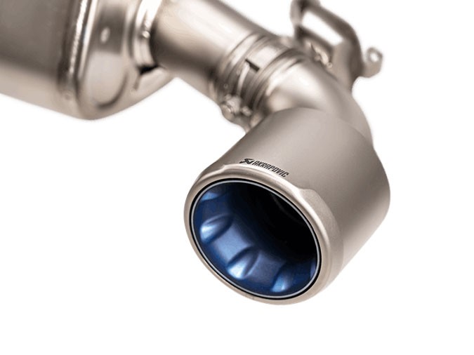 Impianto di scarico AKRAPOVIC Slip-On (silenziatore terminale) in titanio