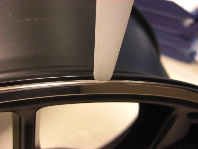 Anfahrschutz aus Edelstahl in schwarz Anfahrschutz aus Edelstahl in schwarz