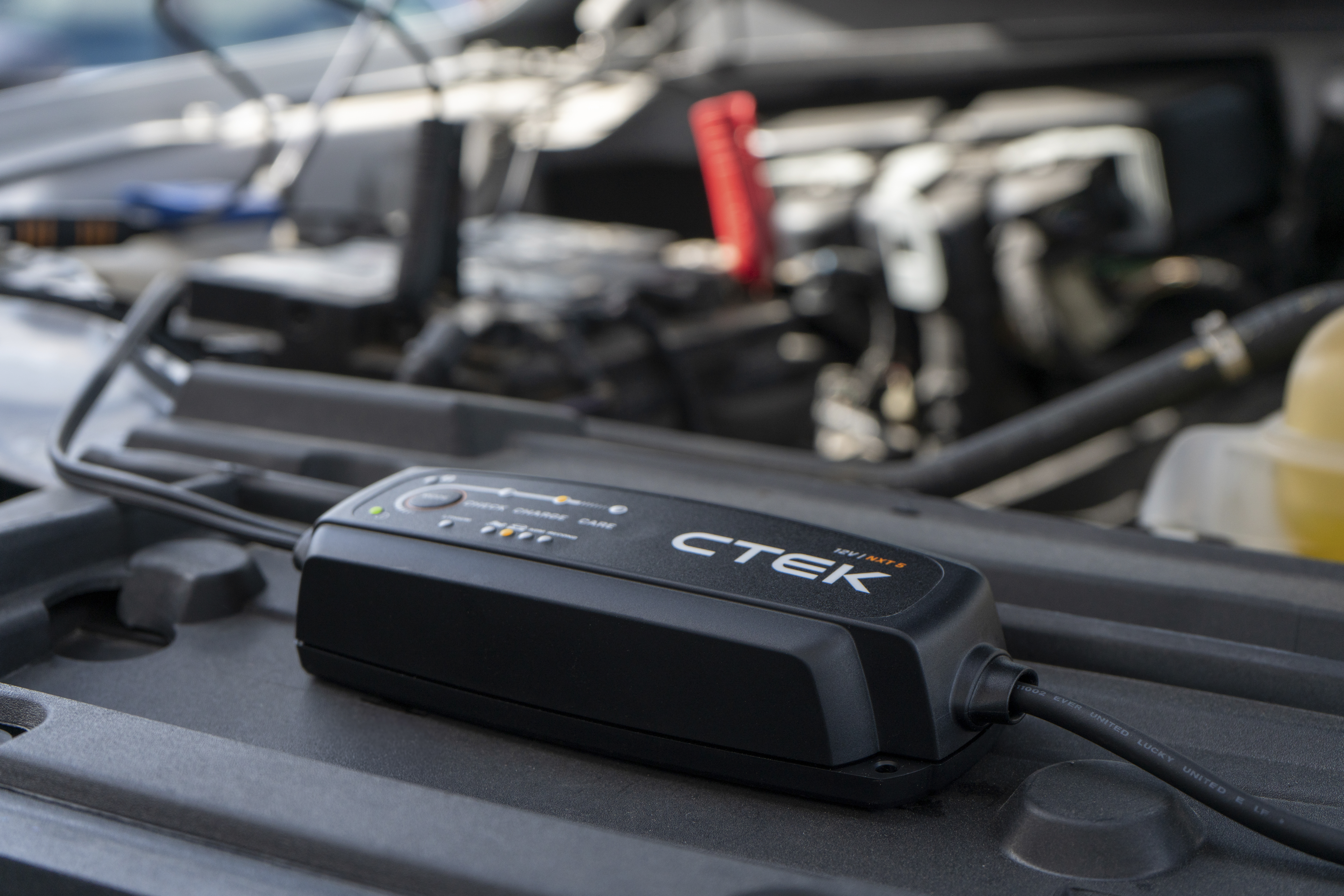 CTEK NXT 5, 12V Batterieladegerät inkl. Lithium CTEK NXT 5, 12V Batterieladegerät inkl. Lithium