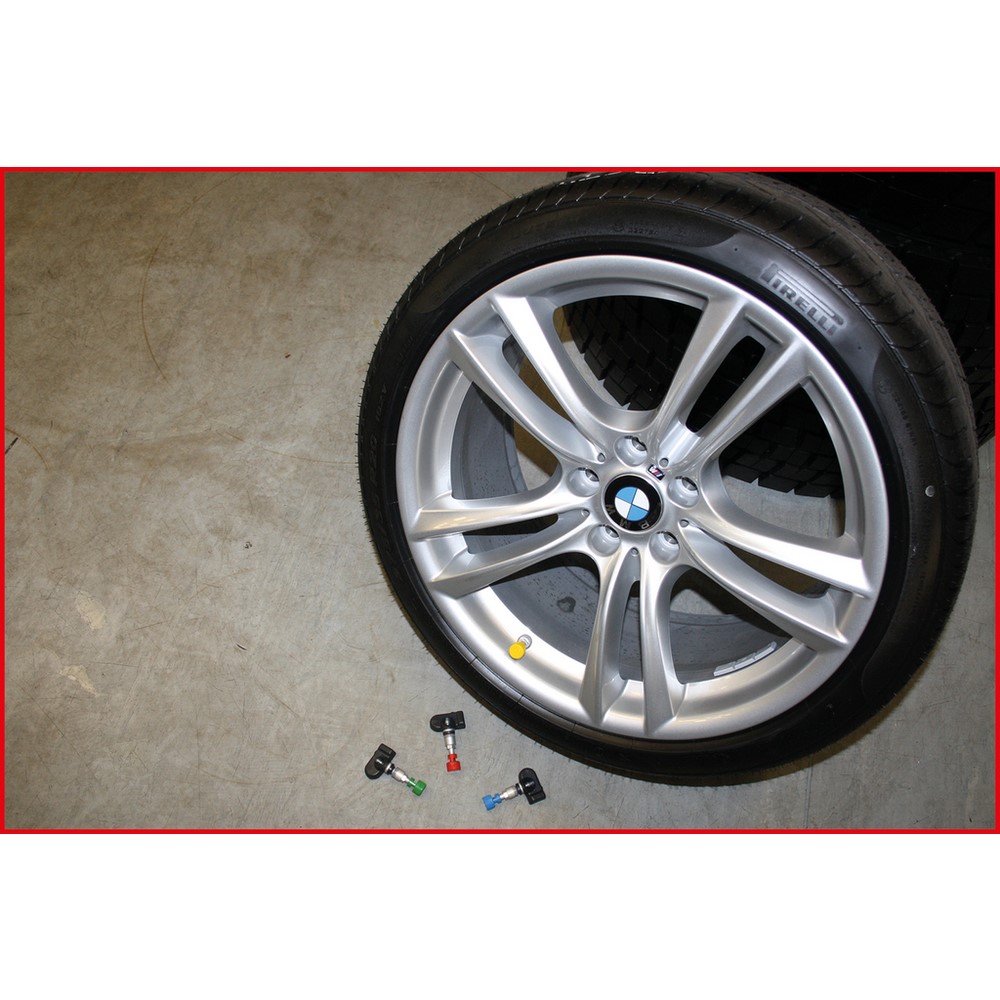 KS TOOLS RDKS/TMPS Set di strumenti per lo sgonfiaggio degli pneumatici